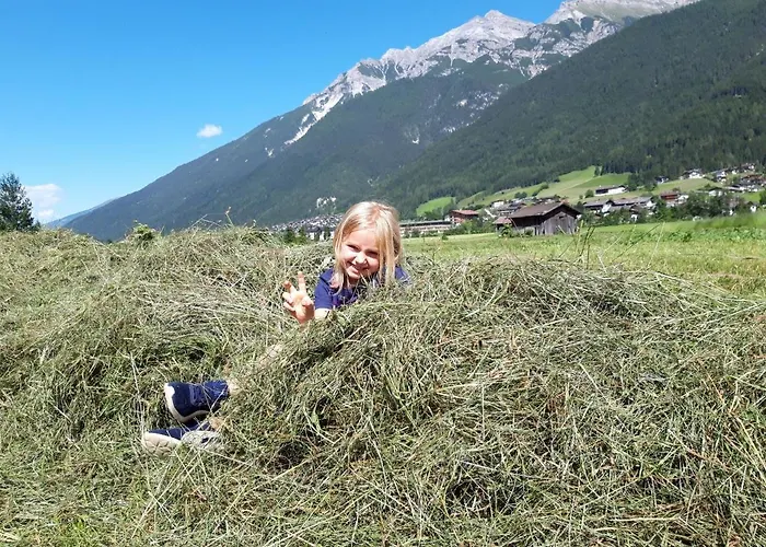 Karlhof Апартаменти *